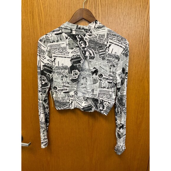 No Comment NY.LA XL Womens Long Sleeve Newspaper Print Cropped Turtleneck Top - Picture 5 of 6